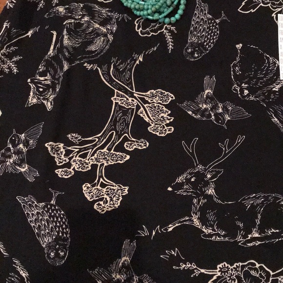 NWT LULAROE CLASSIC T - Picture 3 of 4